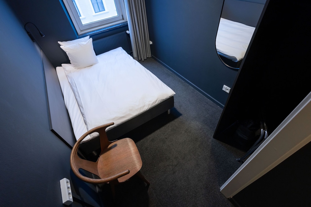 Standard Single Room, 1 Large Twin Bed thumbnail 5
