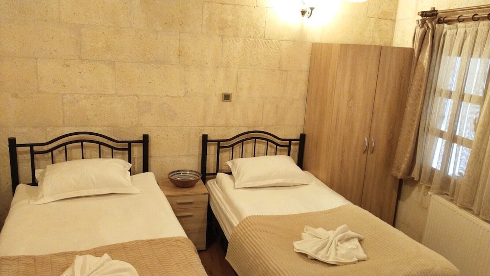 Economy Twin Room, Courtyard View