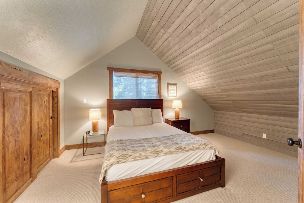House (4 Bedrooms) photo 3