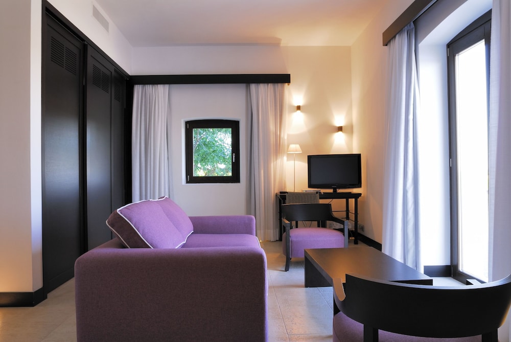 Luxury Suite photo 1