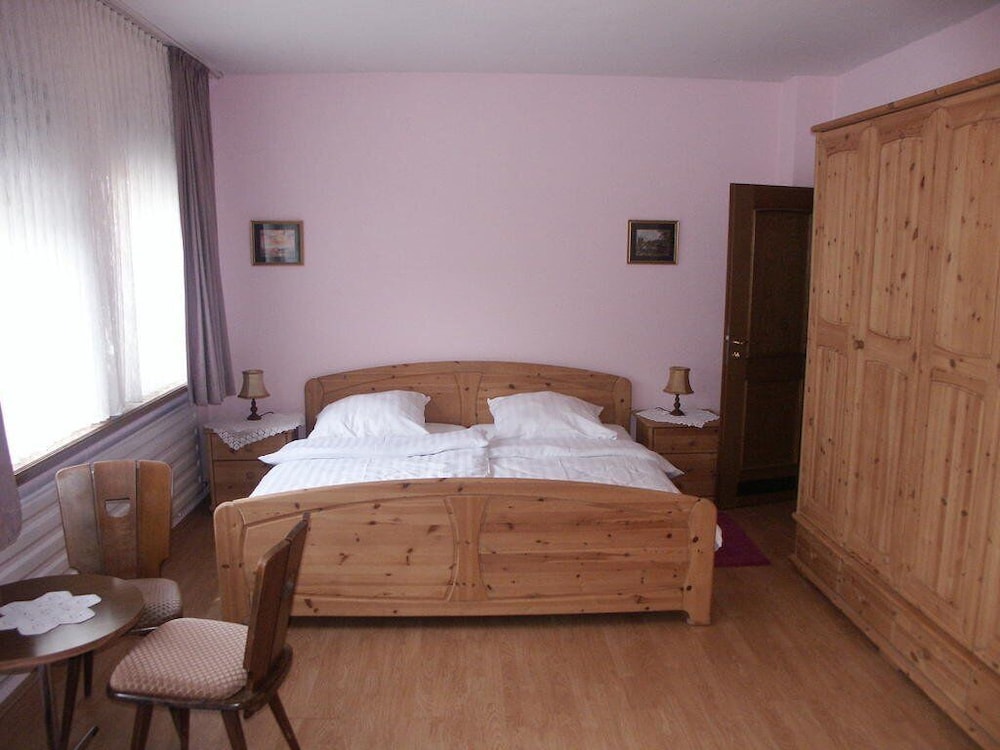 Basic Double Room