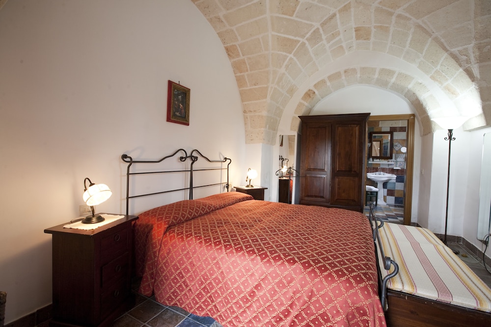 Standard Double or Twin Room photo 2