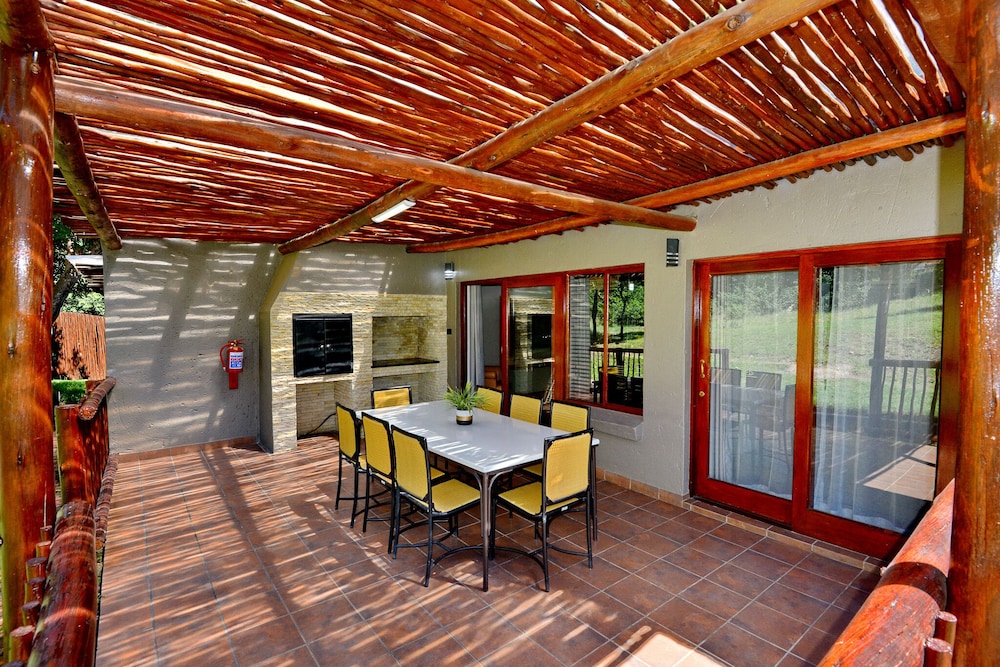 Superior Villa (Self Catering) photo 3