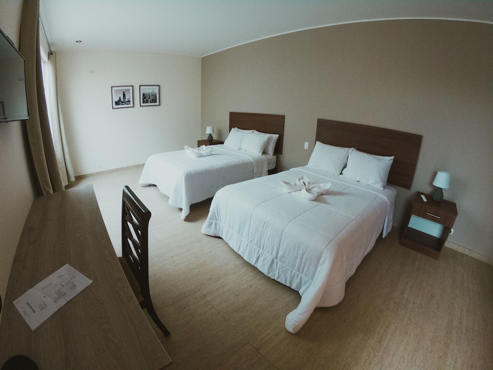 Twin Room, 1 Bedroom, Non Smoking, Private Bathroom photo 1