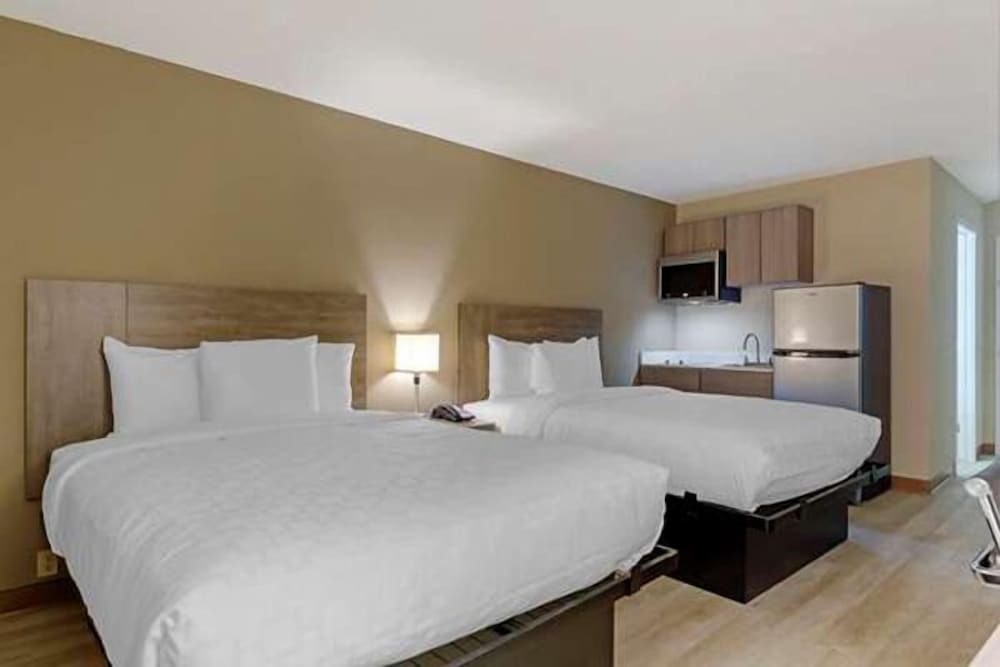 Room, 2 Double Beds, Accessible, Non Smoking photo 3