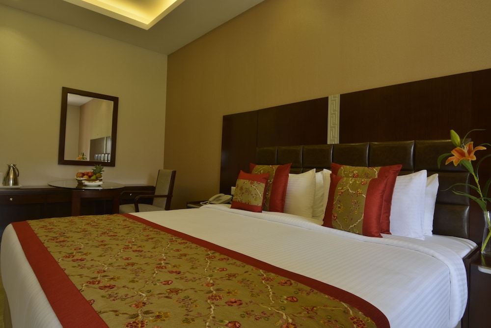 Deluxe Double Room, 1 King Bed - Photo 2