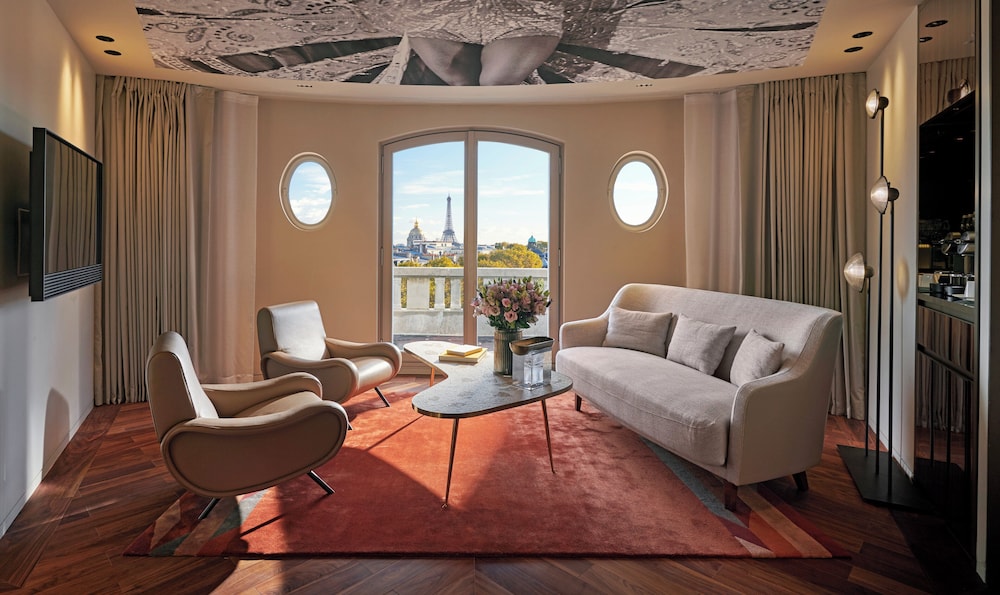 Josephine Baker Suite photo 1