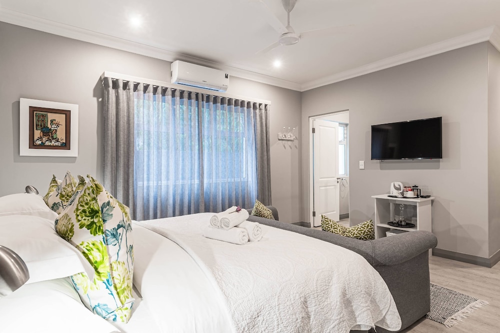 Standard Double Room - Photo 3