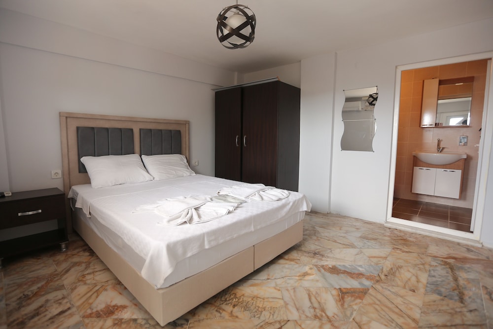 Standard Double Room, Garden Area