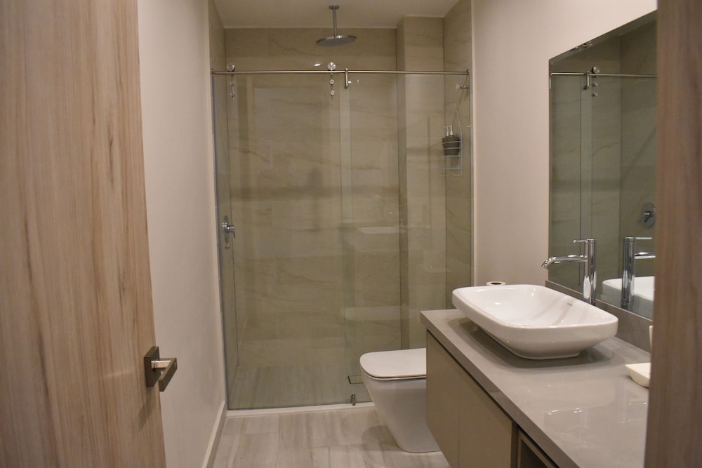 Comfort Suite, 1 Bedroom, Pool Access