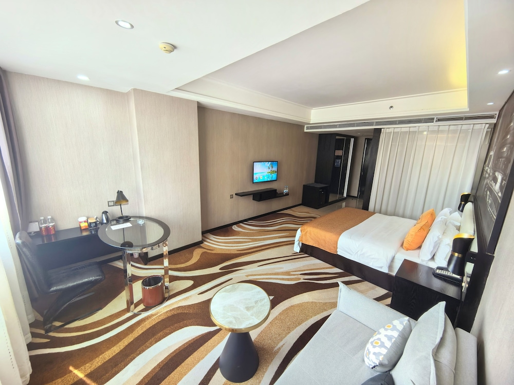 Business Room, 1 King Bed photo 3