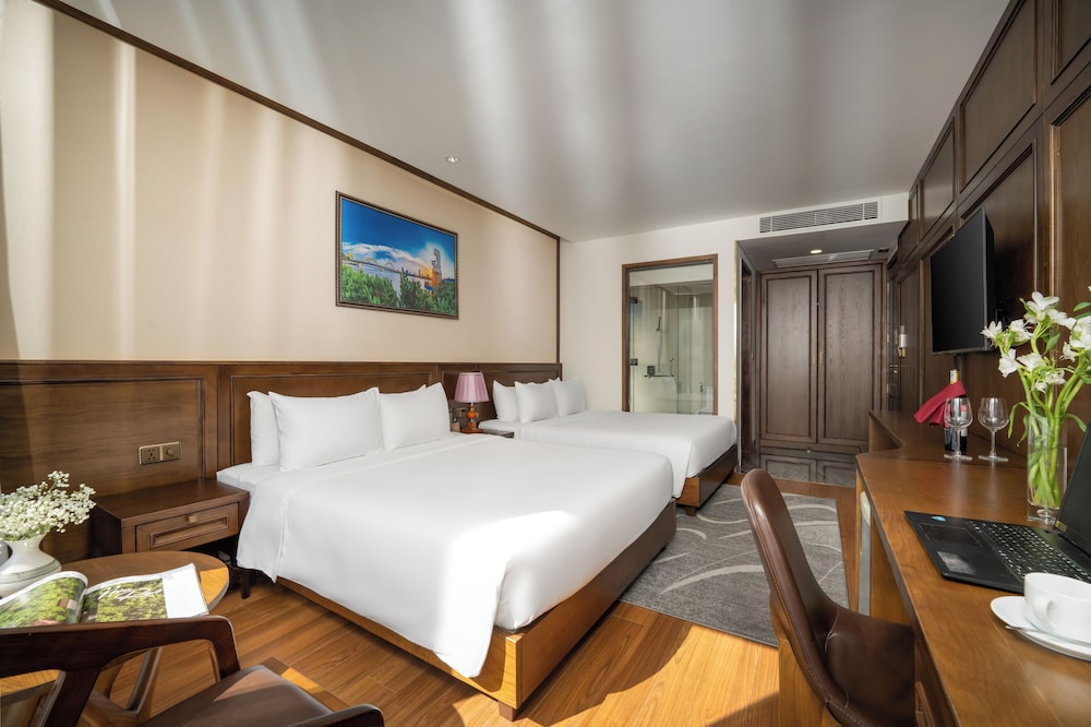 Family Room with City View - Afternoon Tea Included - Photo 3