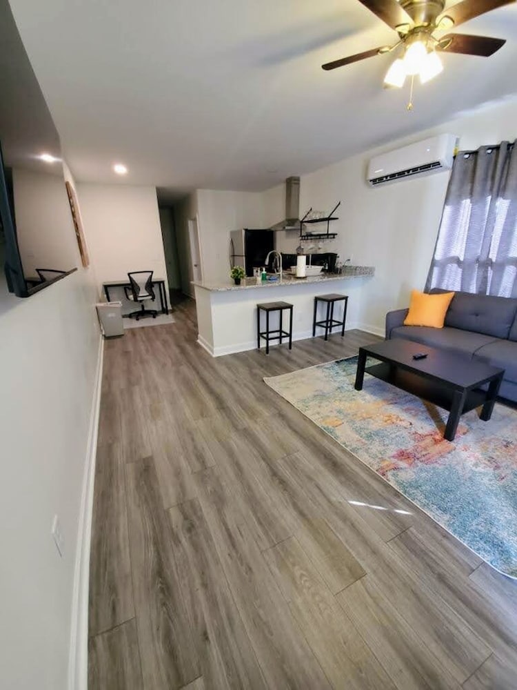 Apartment photo 1