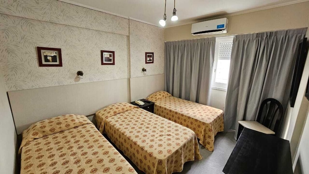 Basic Triple Room photo 2
