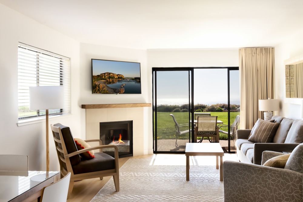 Superior Villa, Multiple Beds, Ocean View (Two Bedroom Deluxe Villa Ocean View)