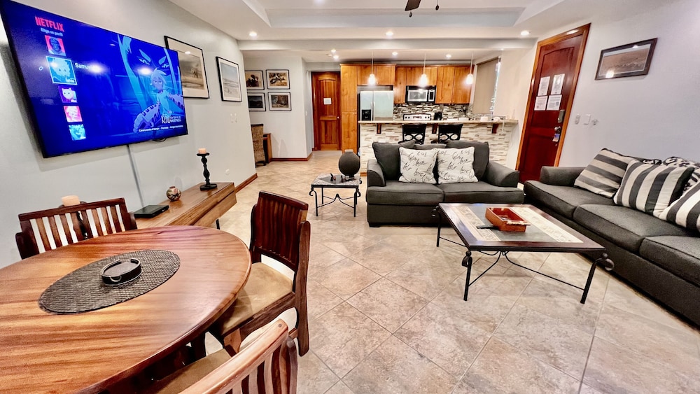 Standard Condo, 2 Bedrooms, Terrace, Ground Floor