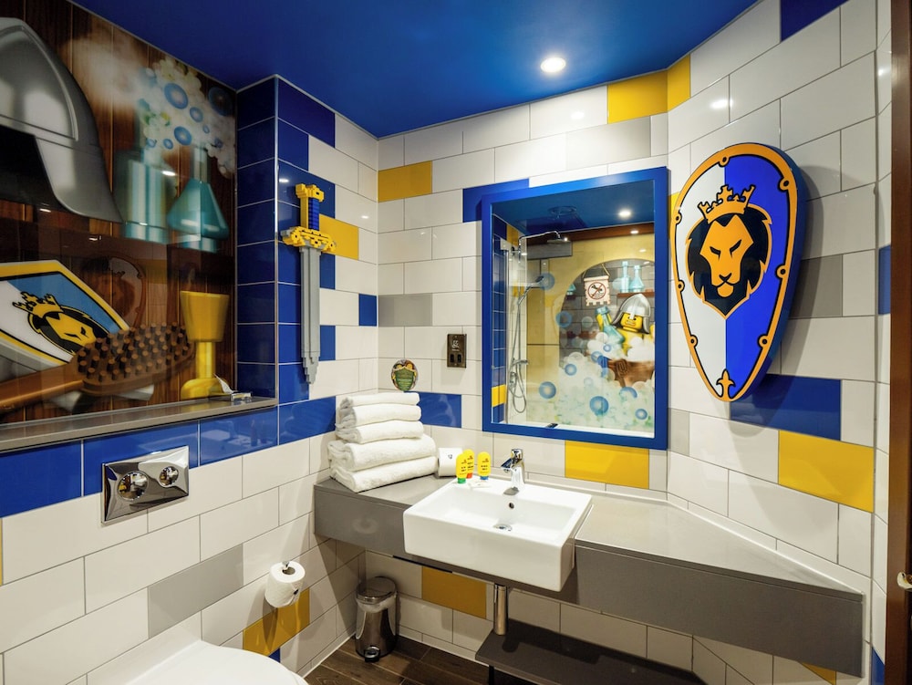 Premium Knight Room - Photo 7