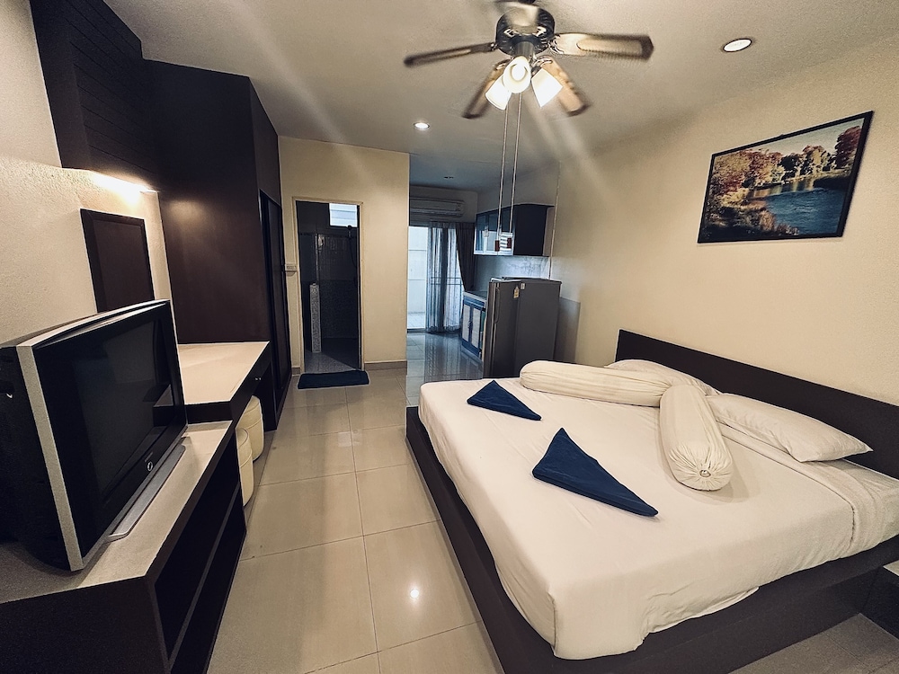 Business Condo, City View