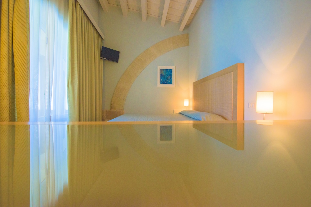 Exclusive Suite, 1 Bedroom, Partial Sea View, Ground Floor photo 2