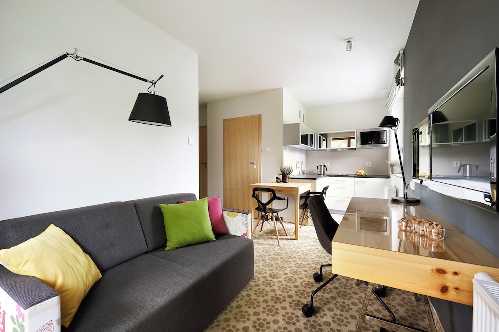 Design Apartment, 1 Bedroom, Kitchenette, Mountain View photo 3