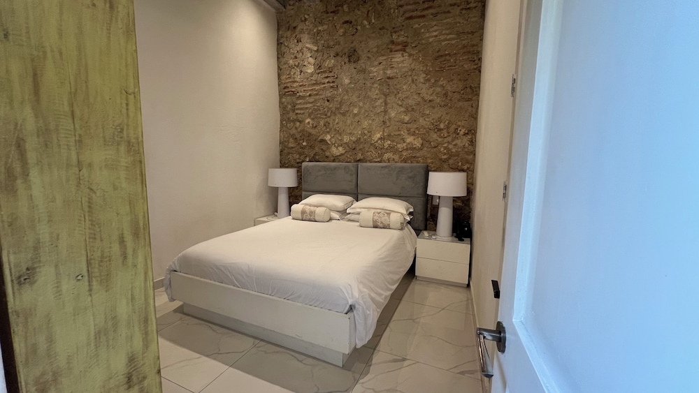 Standard Room photo 2