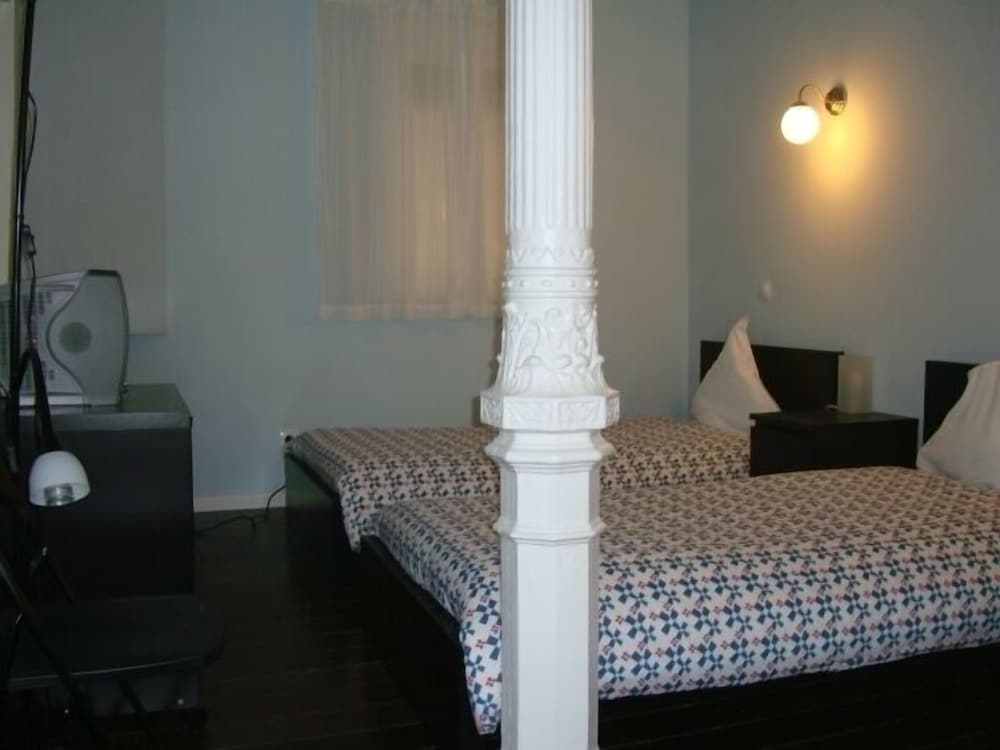 Comfort Double Room, 2 Twin Beds, Courtyard View photo 3