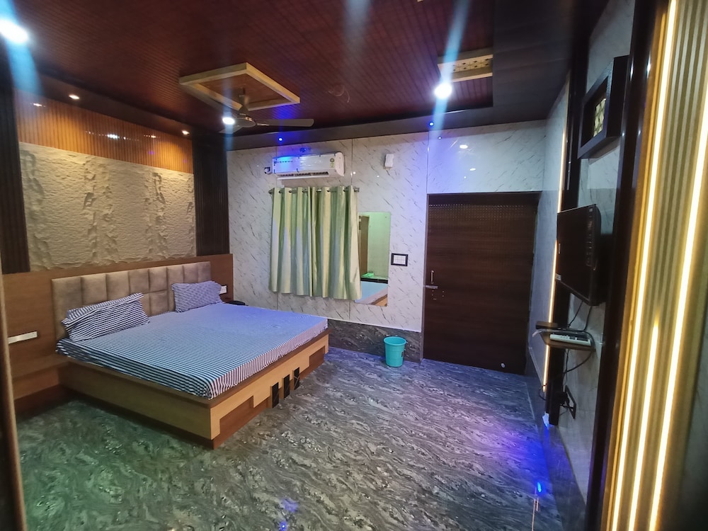 Deluxe Room - Photo 1
