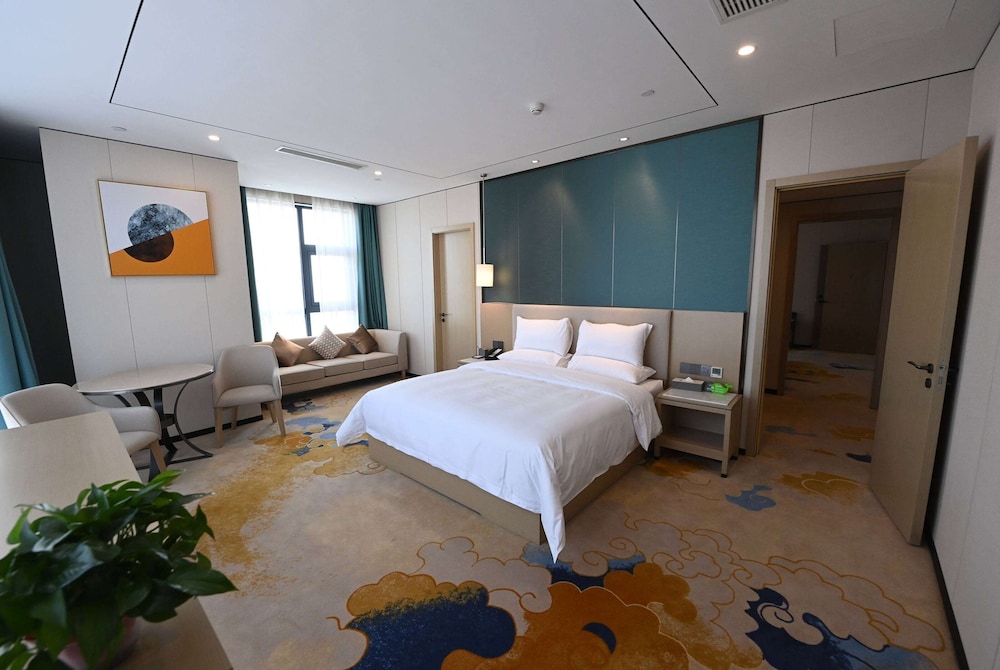Executive Suite, 1 Twin Bed, Smoking photo 1