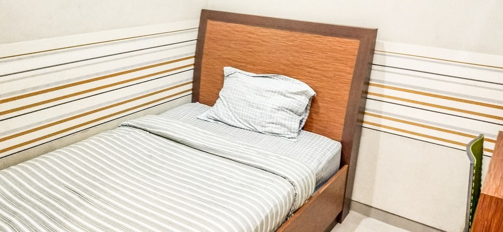 Economy Single Room