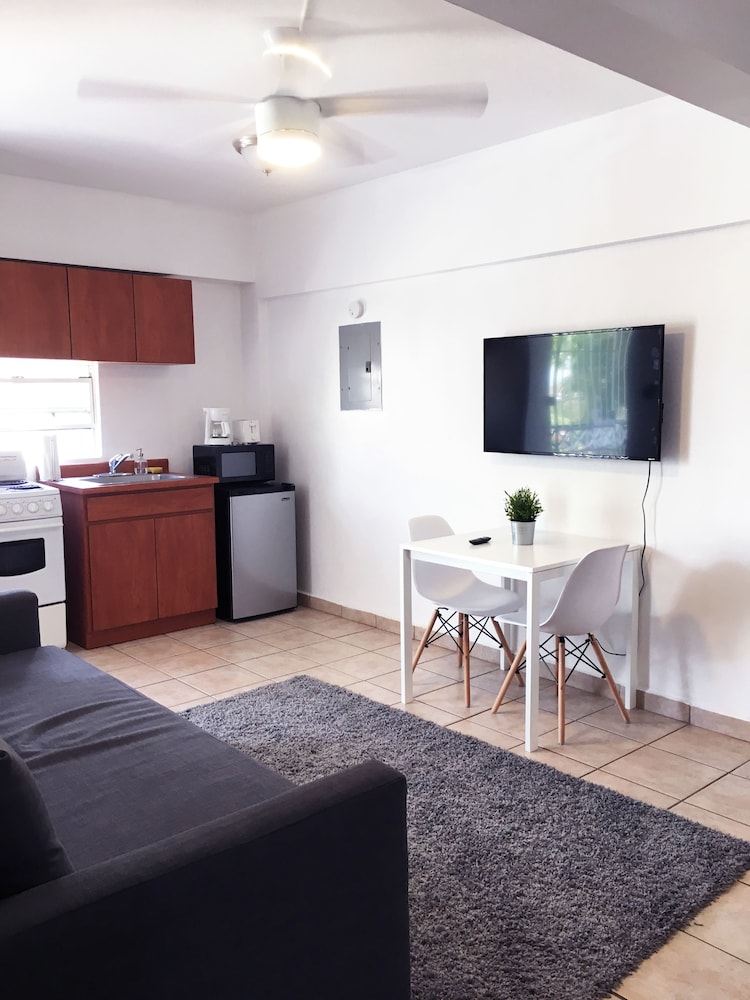 Apartment photo 2