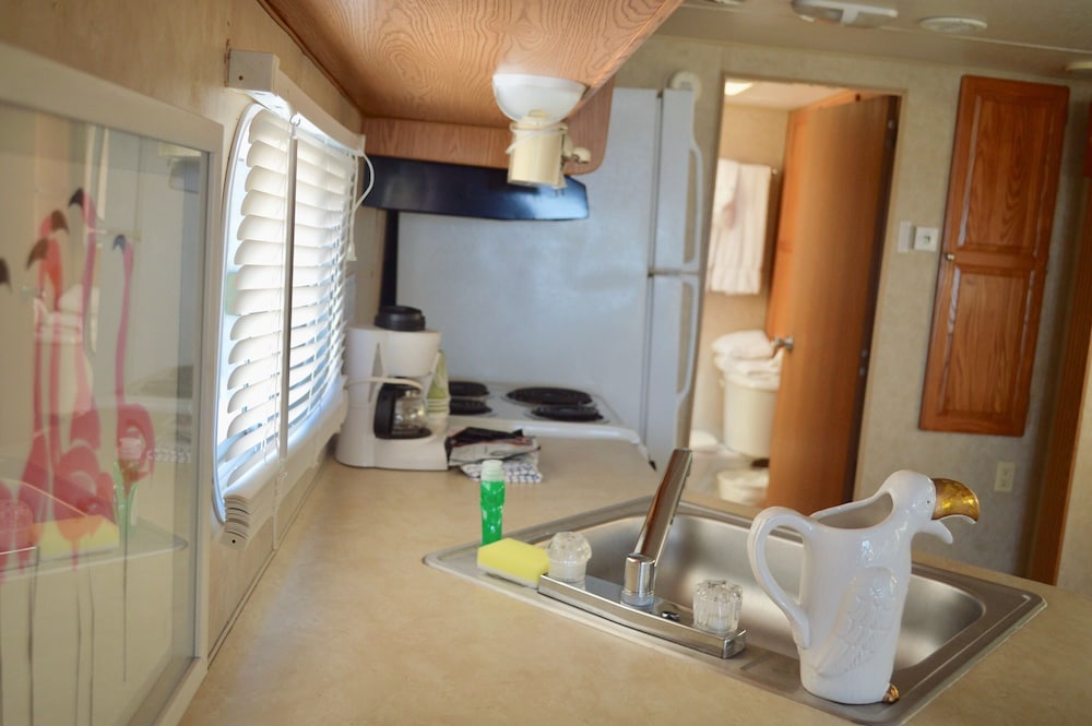 Oceanfront Trailer photo 2