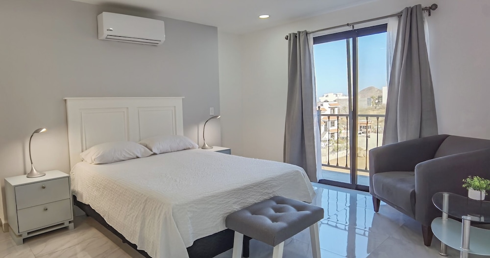 Deluxe Apartment, Balcony