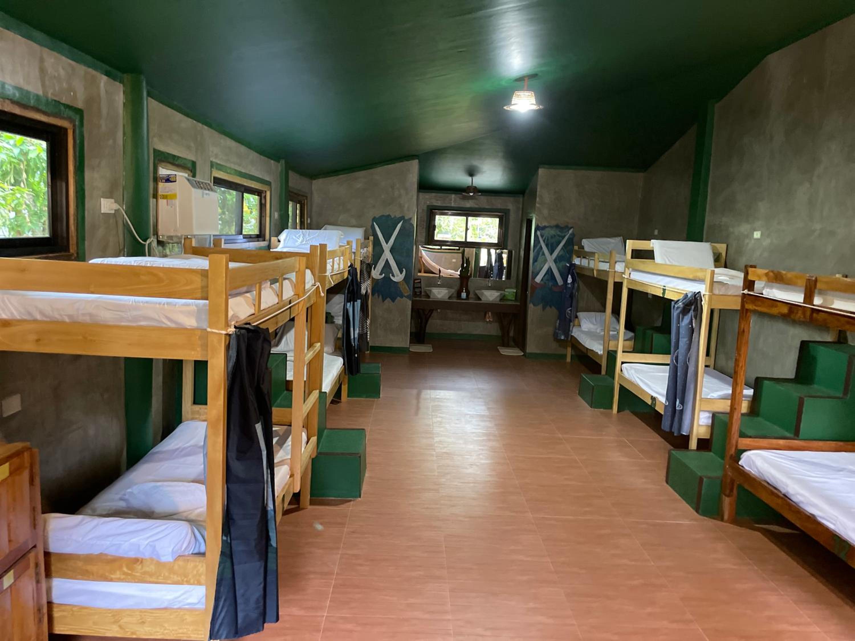 Male Dormitory Room photo 3