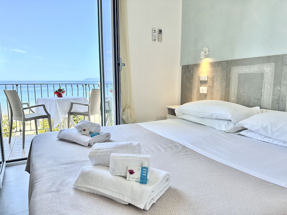 Superior Double Room, Sea View