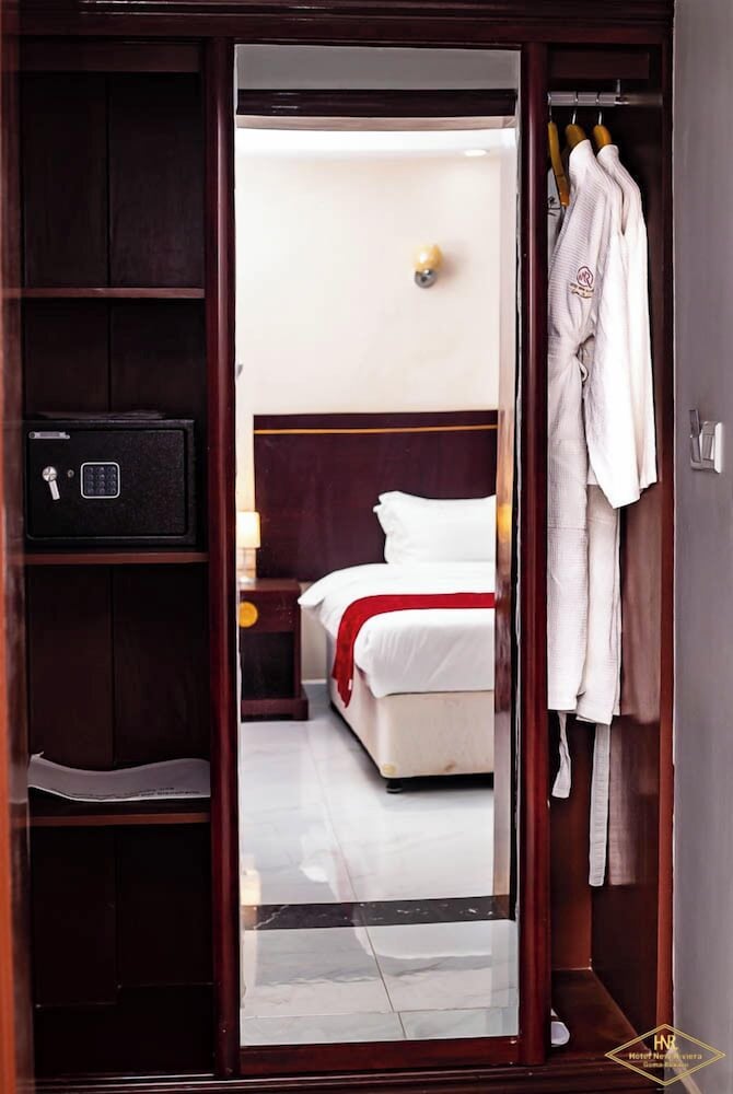 Deluxe Twin Room, Balcony, Lake View photo 3