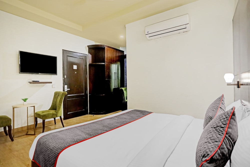 Deluxe Double or Twin Room, Balcony, City View - Photo 4