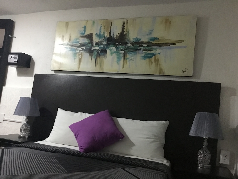 Economy Room (#1)