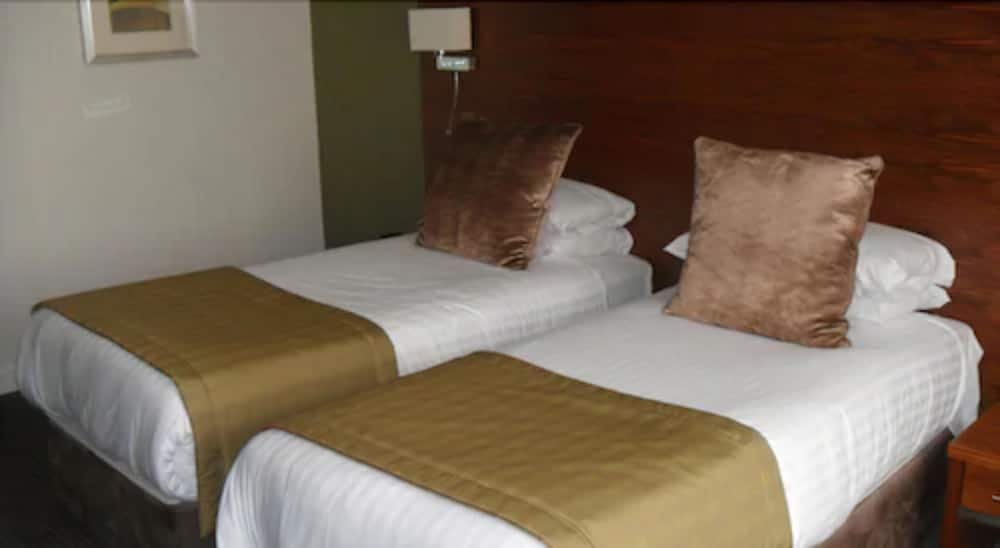 2 Single Beds - Photo 2