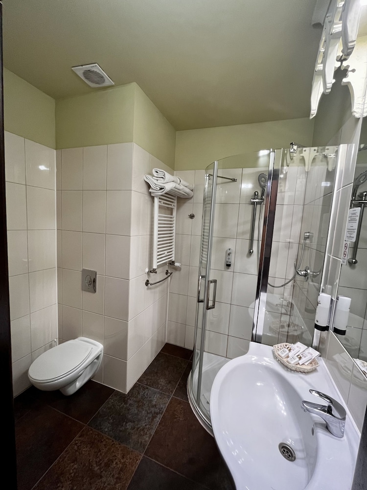 Classic Double Room - Photo 5