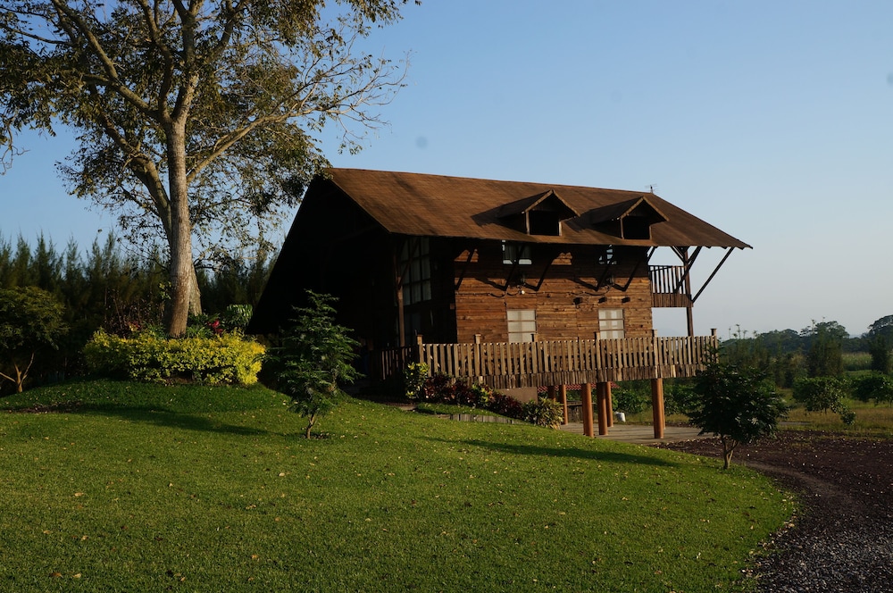 Family Cabin photo 2