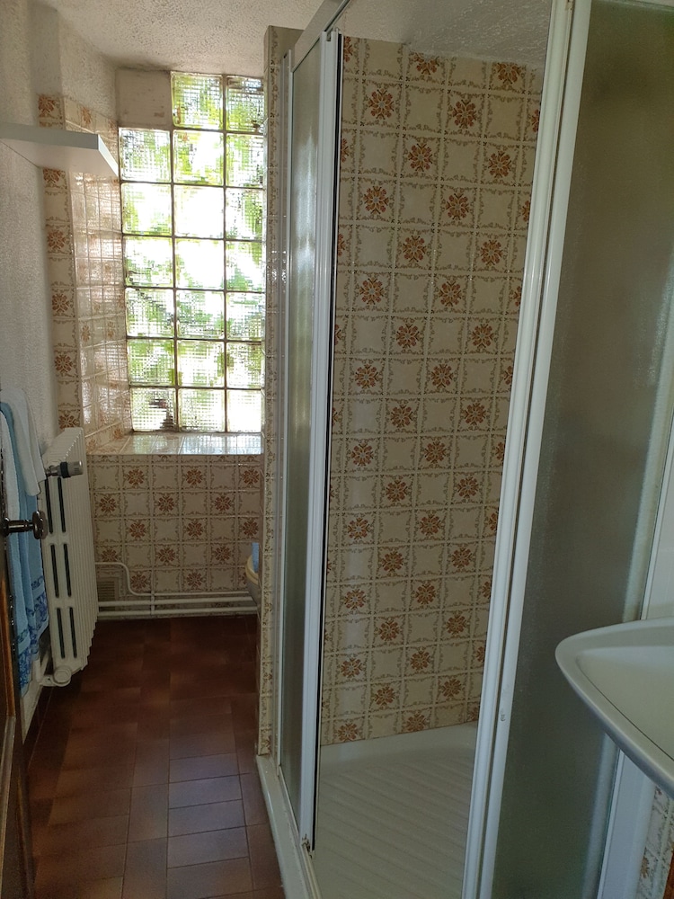Comfort Cottage, 2 Bedrooms photo 3