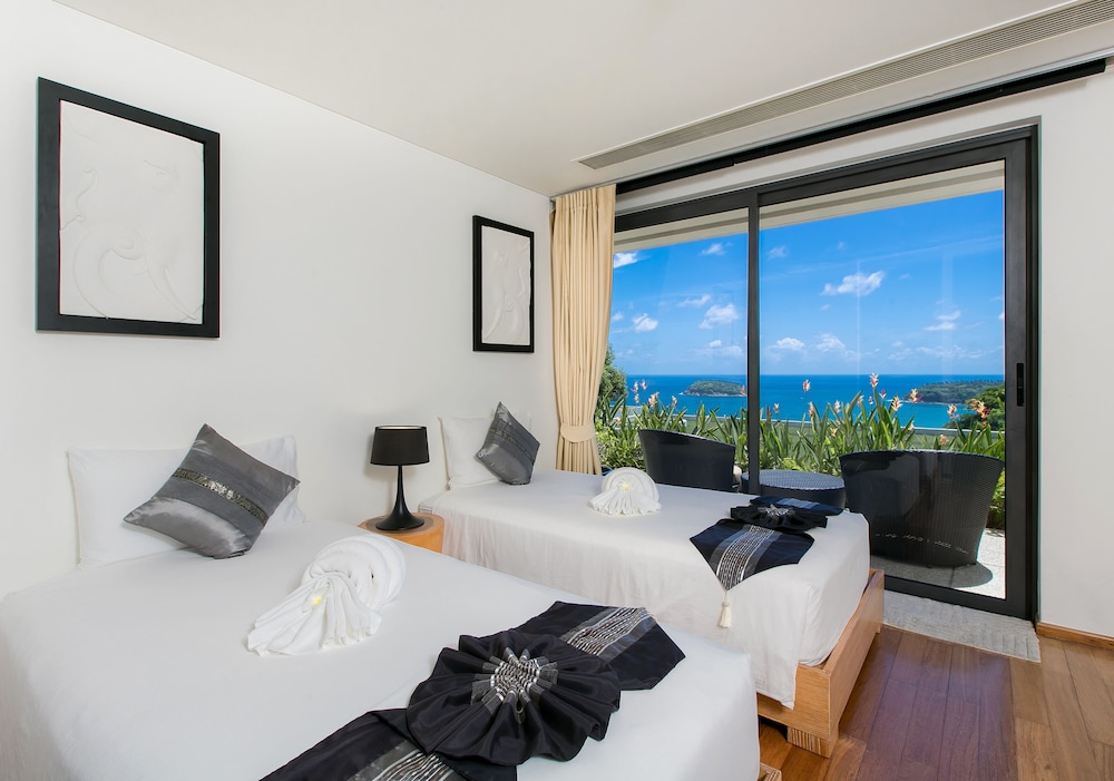 The Heights Penthouse Ocean View A11 photo 2