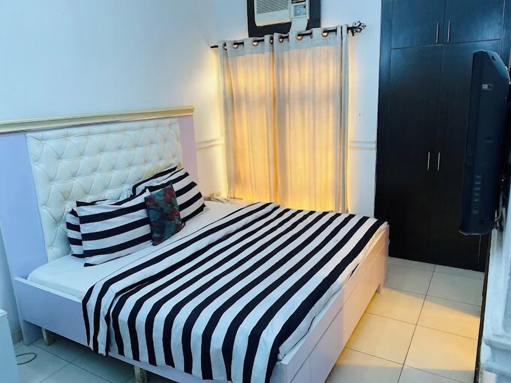 Deluxe Room, Balcony, City View photo 2