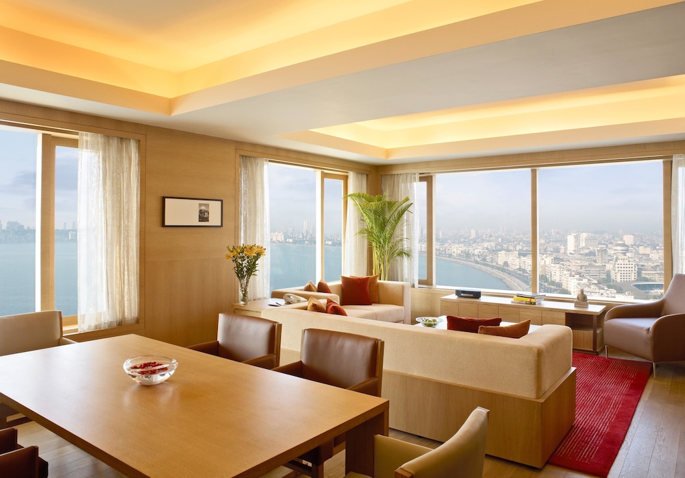 Suite (Trident Special)