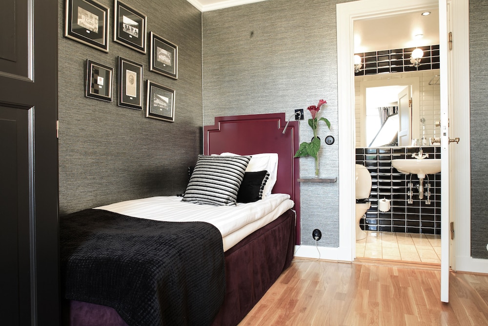Single Room photo 1