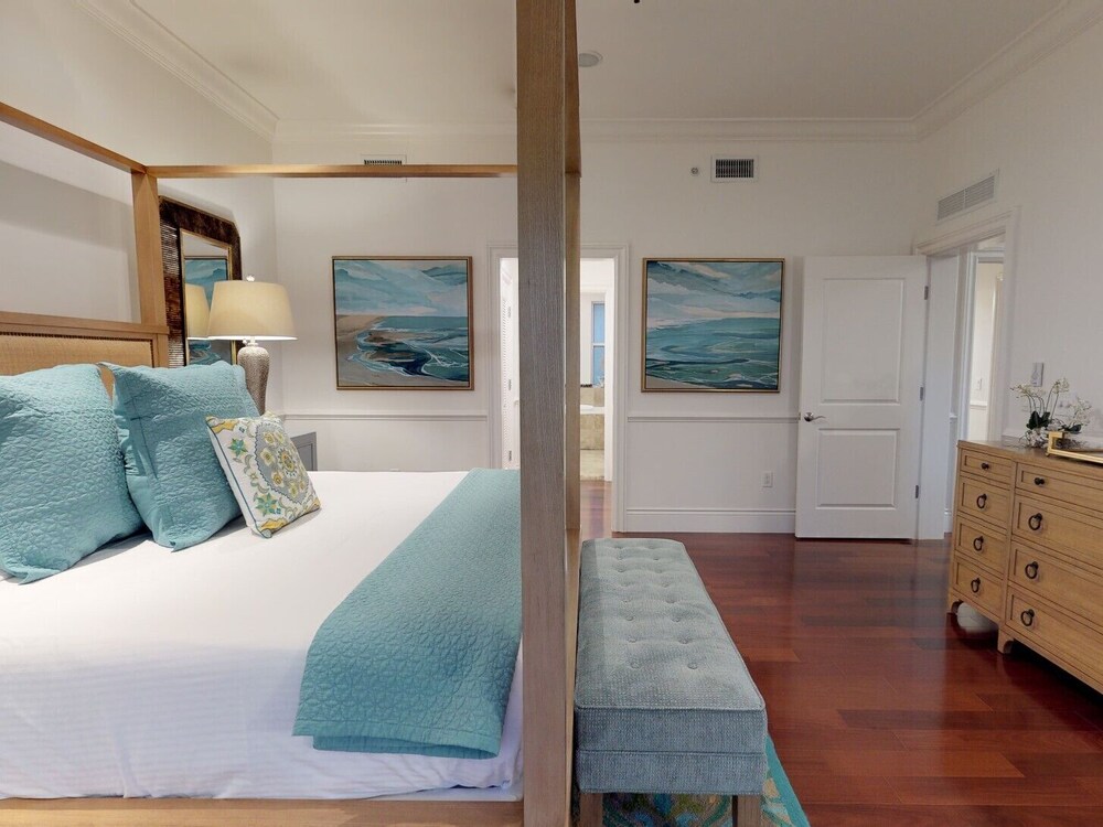 Townhome, Marina View photo 2