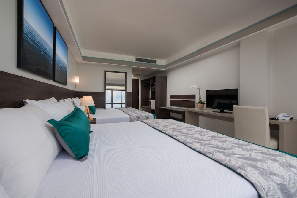 Family Room, Sea View