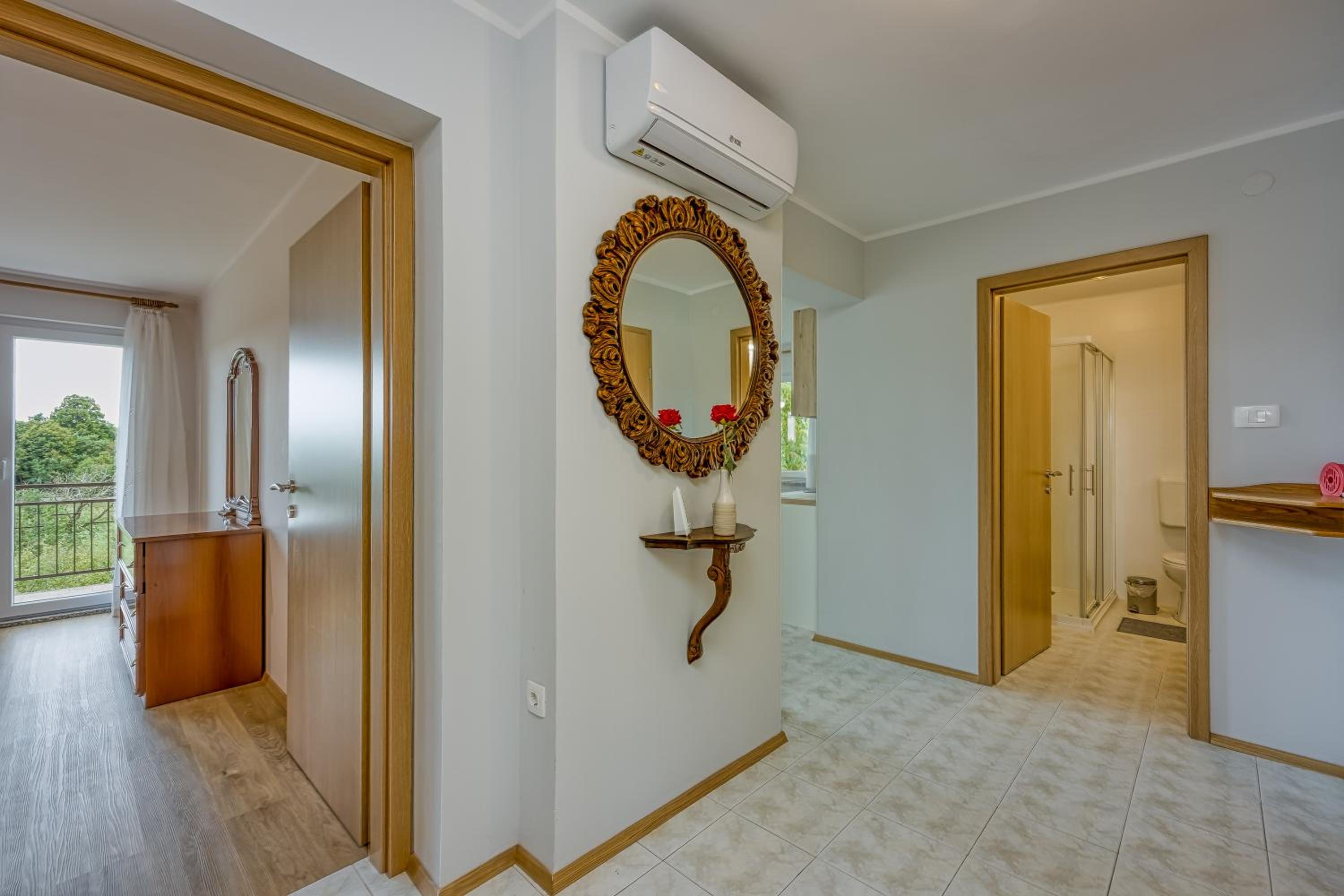 Two Bedroom Apartment with Balcony 3 photo 2