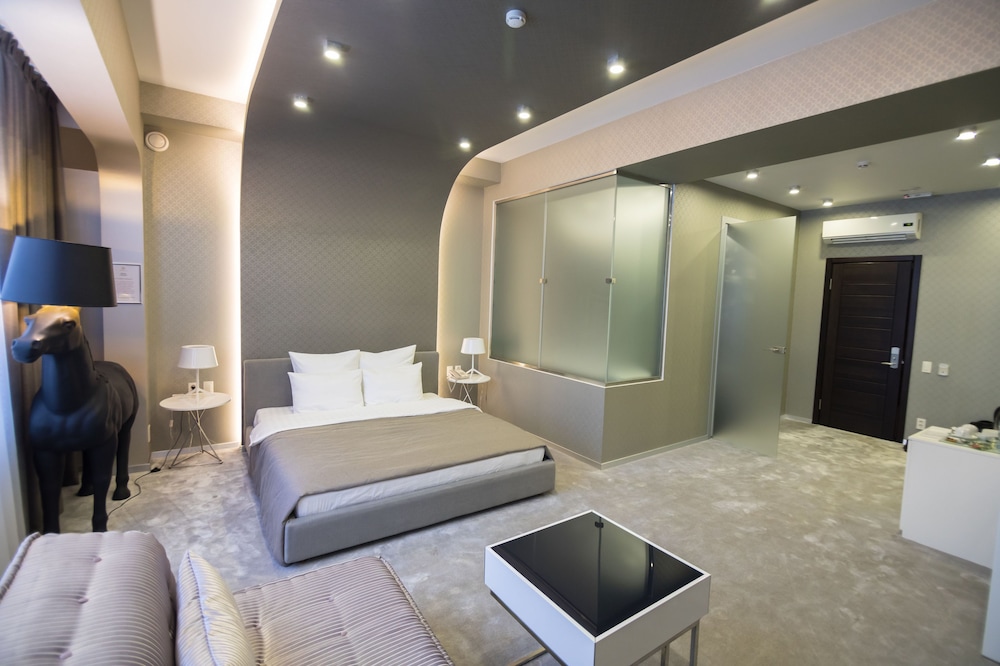 Superior Double Room, 1 King Bed photo 3