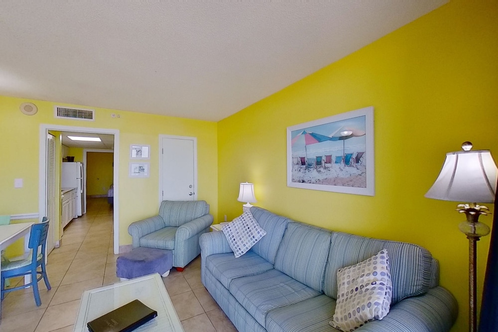 Condo, 1 Bedroom (Oceanfront) photo 1
